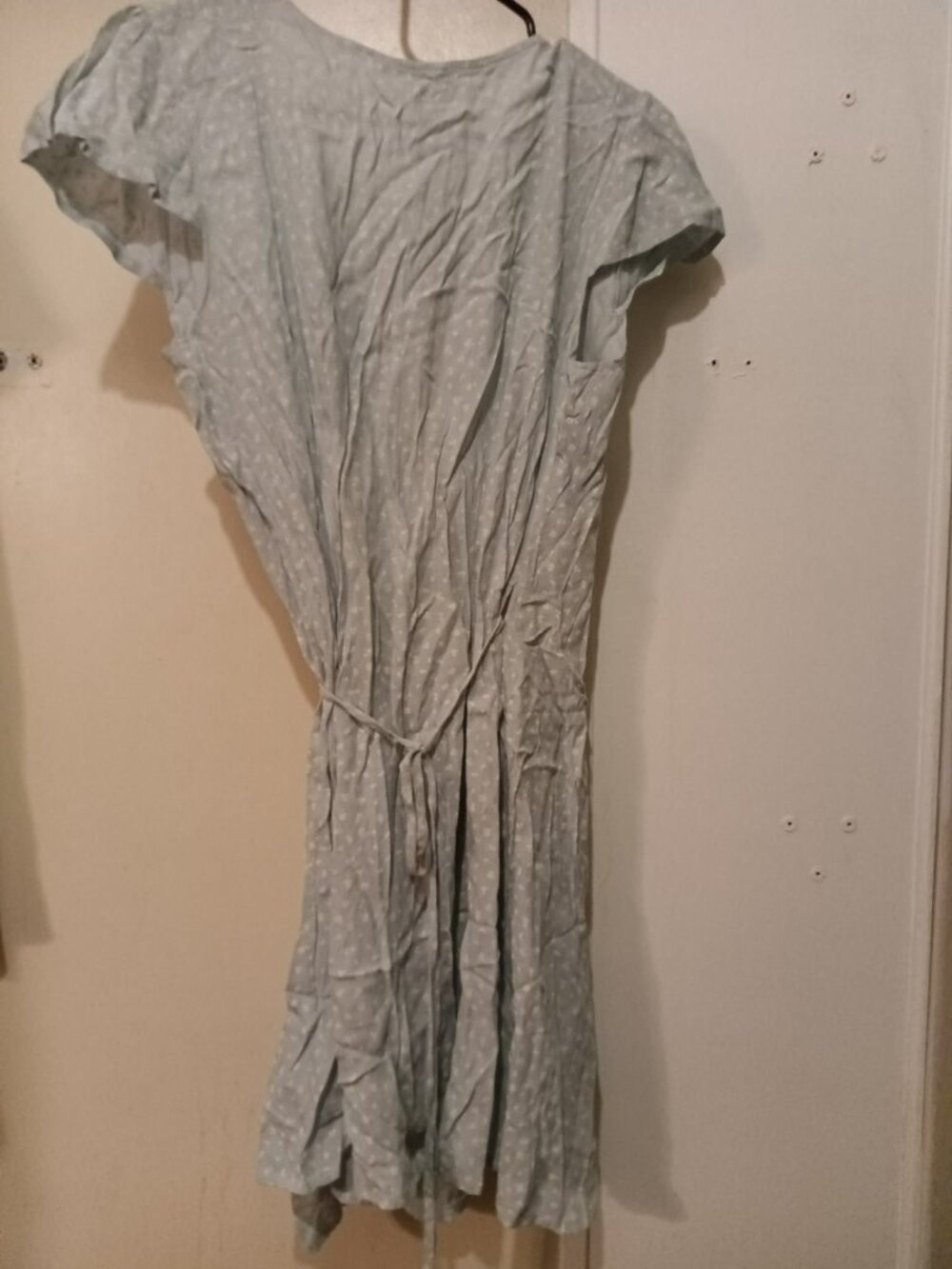 Dress Medium - Picture 2 of 3